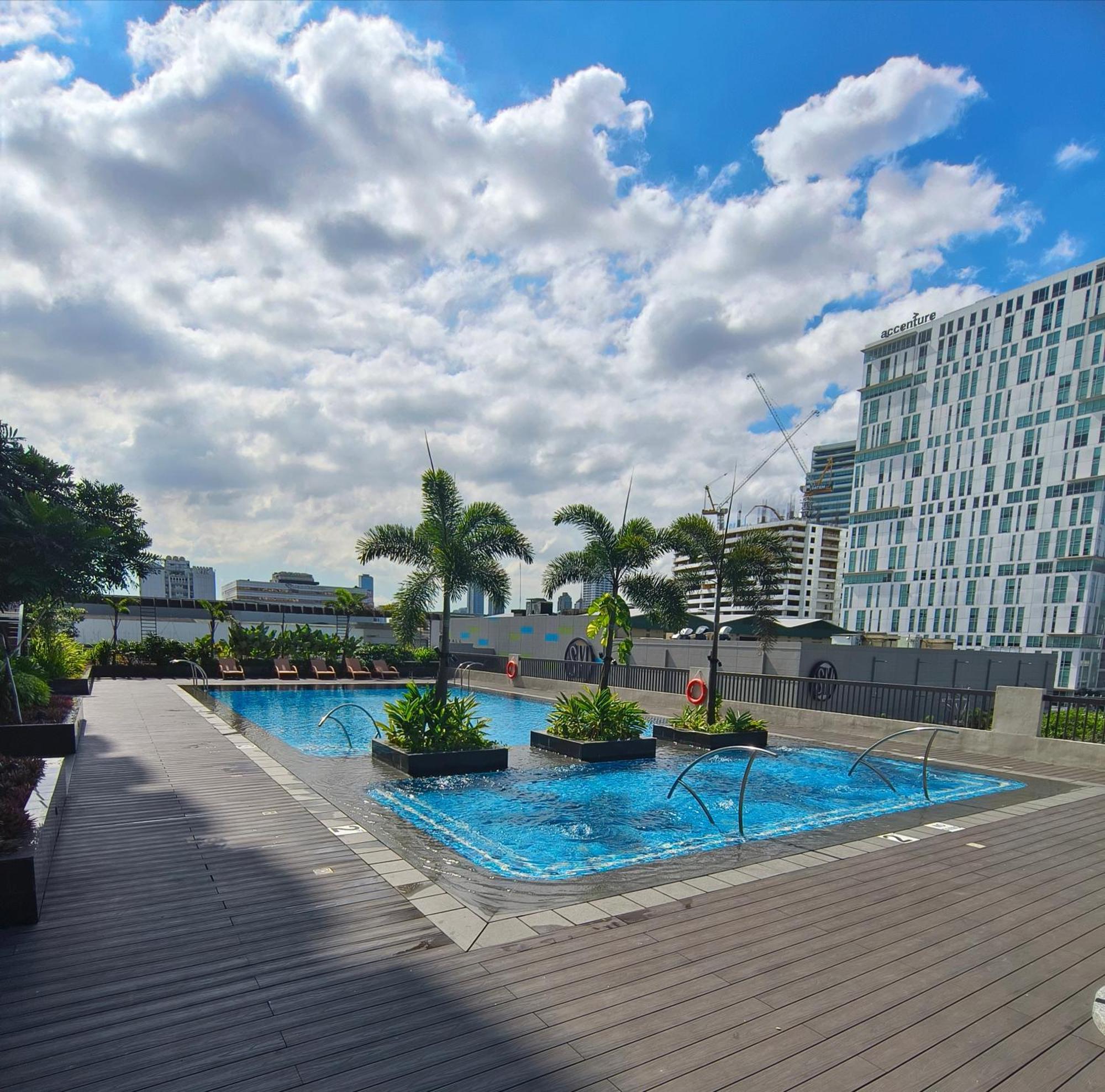 Manhattan Plaza Tower 2 With Balcony, Mini Karaoke, Pool, Can Cook Aparthotel Quezon City Exterior photo